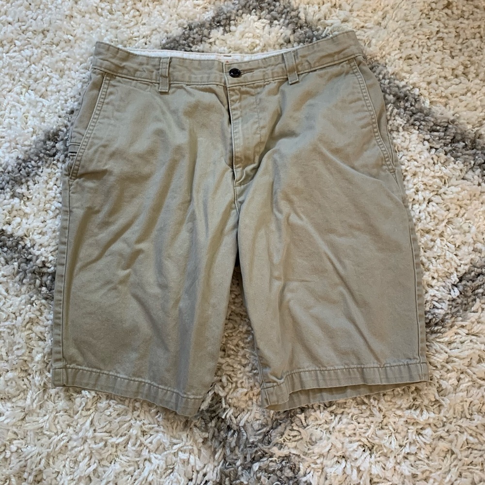 Men’s Khaki shorts